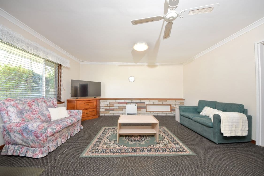 28 Regan Street, ROCKINGHAM, WA 6168, Rockingham - Thumbnail 4