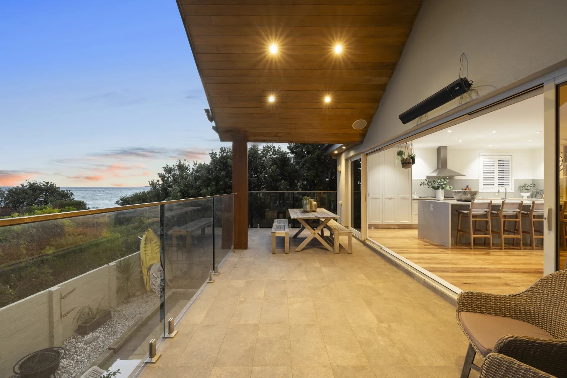 Beachfront/202 Nepean Highway, Aspendale, VIC, Aspendale - Thumbnail 4