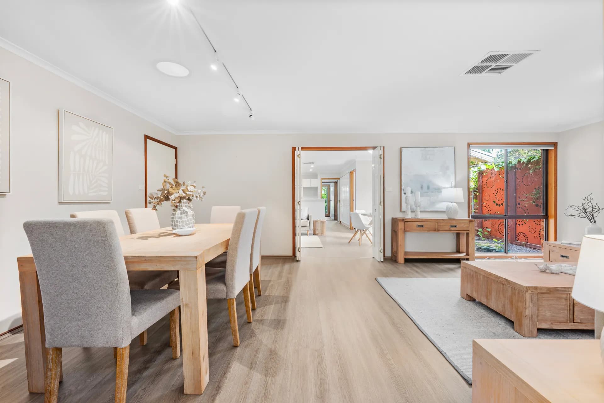 10 Anembo Street, Narrabundah - Thumbnail 4
