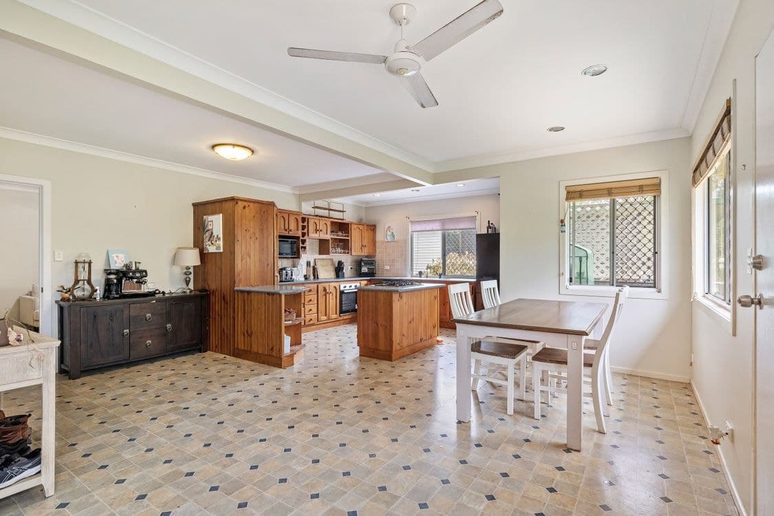 563 D'Arcy Road, CARINA, QLD 4152, Carina - Thumbnail 6
