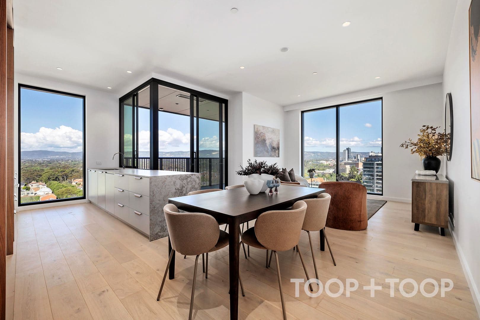 905 / 15 Centenary Street, North Adelaide SA 5006, North Adelaide - Thumbnail 2