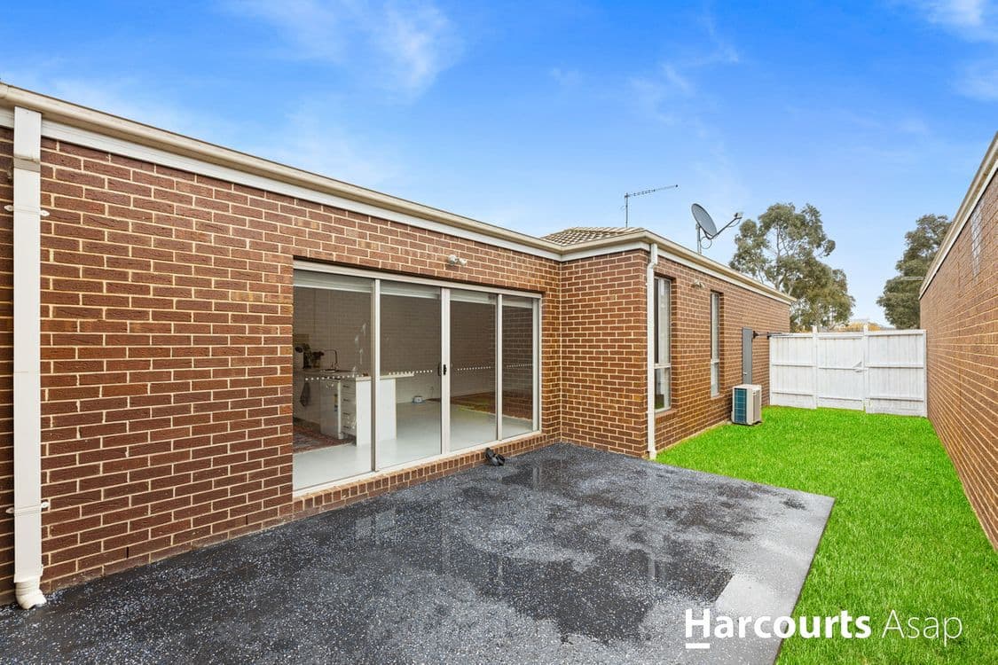 8 Coberley Way, Cranbourne North, VIC 3977, Cranbourne North - Thumbnail 8