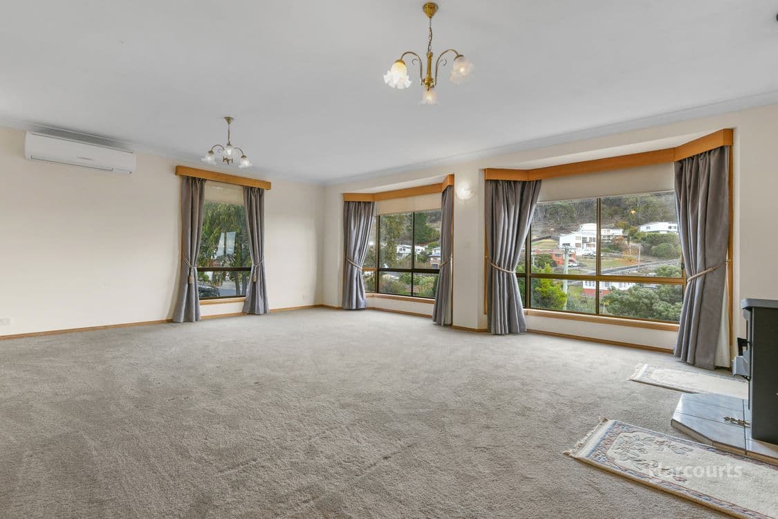 28 Ogilvie Street, MOUNT STUART, TAS 7000, Mount Stuart - Thumbnail 6