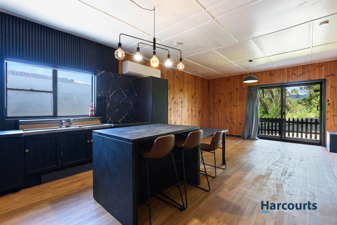 10 Alec Street, ROSEBERY, TAS 7470, Rosebery - Thumbnail 2