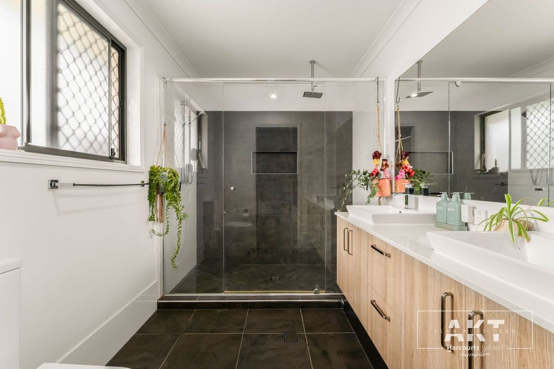 11-13 Dolostone Street, YARRABILBA, QLD 4207, Yarrabilba - Thumbnail 8