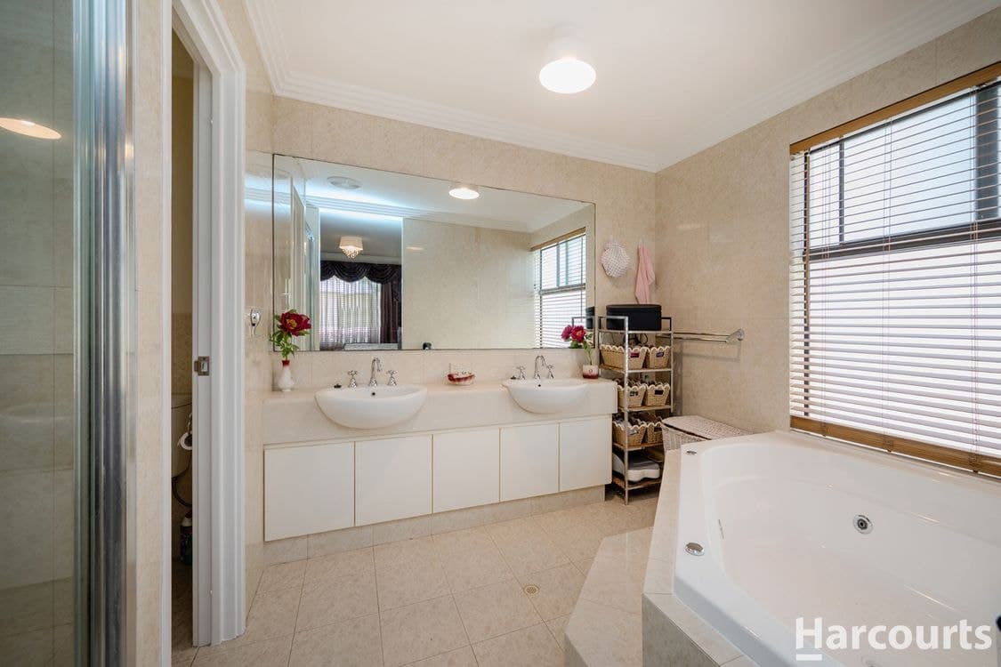 46 LaBianca Vista, CARRAMAR, WA 6031, Carramar - Thumbnail 6