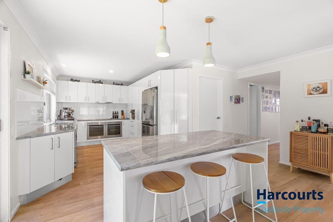 102 Bronzewing Drive, ERINA, NSW 2250, Erina - Thumbnail 4