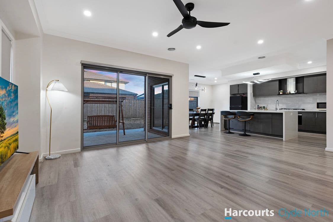 73 Burnbank Parade, CLYDE NORTH, VIC 3978, Clyde North - Thumbnail 4