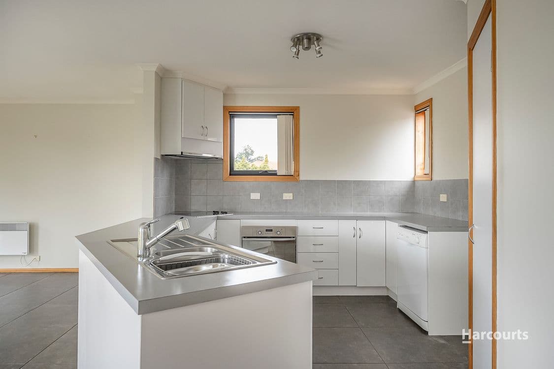 79 Chardonnay Drive, BERRIEDALE, TAS 7011, Berriedale - Thumbnail 6