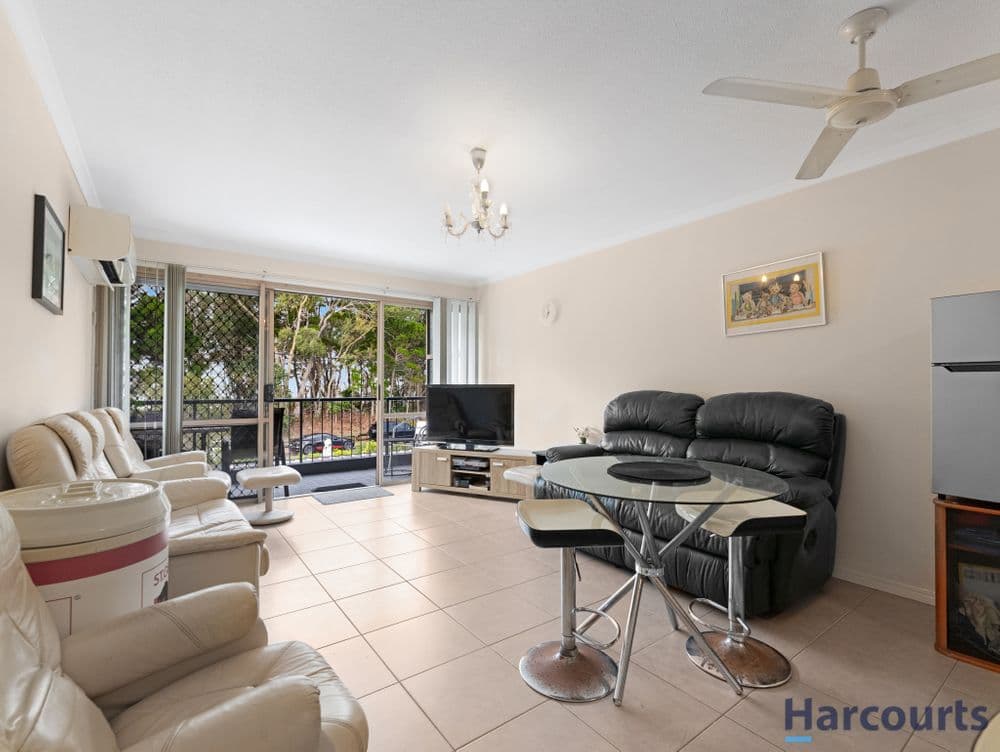 15/383 Esplanade, TORQUAY, QLD 4655, Torquay - Image 1