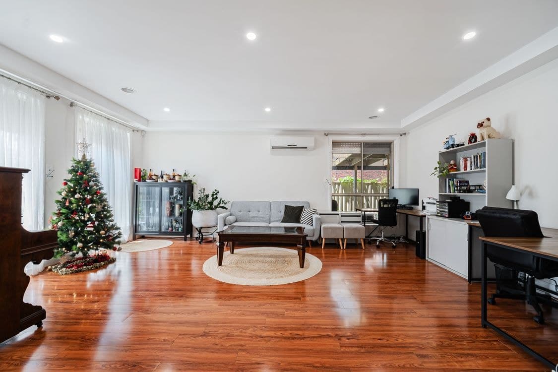 11 Tuscany Court, ROXBURGH PARK, VIC 3064, Roxburgh Park - Thumbnail 5