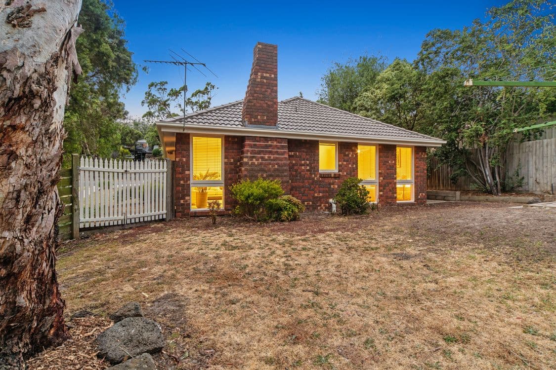 99 Rosedale Grove, Frankston South, VIC 3199, Frankston South - Thumbnail 2