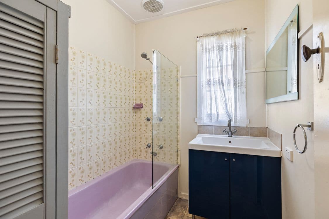 97 Lindwall Street, UPPER MOUNT GRAVATT, QLD 4122, Upper Mount Gravatt - Thumbnail 7