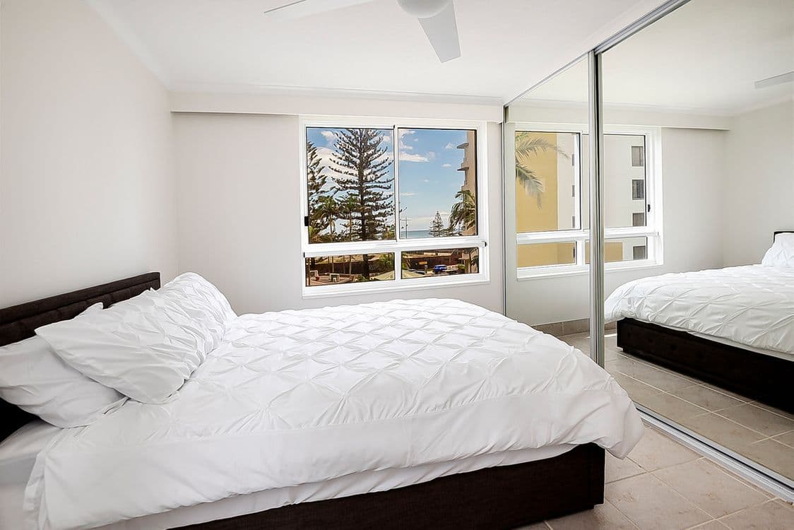 204/9 Laycock Street, Surfers Paradise, QLD 4217, Surfers Paradise - Thumbnail 4