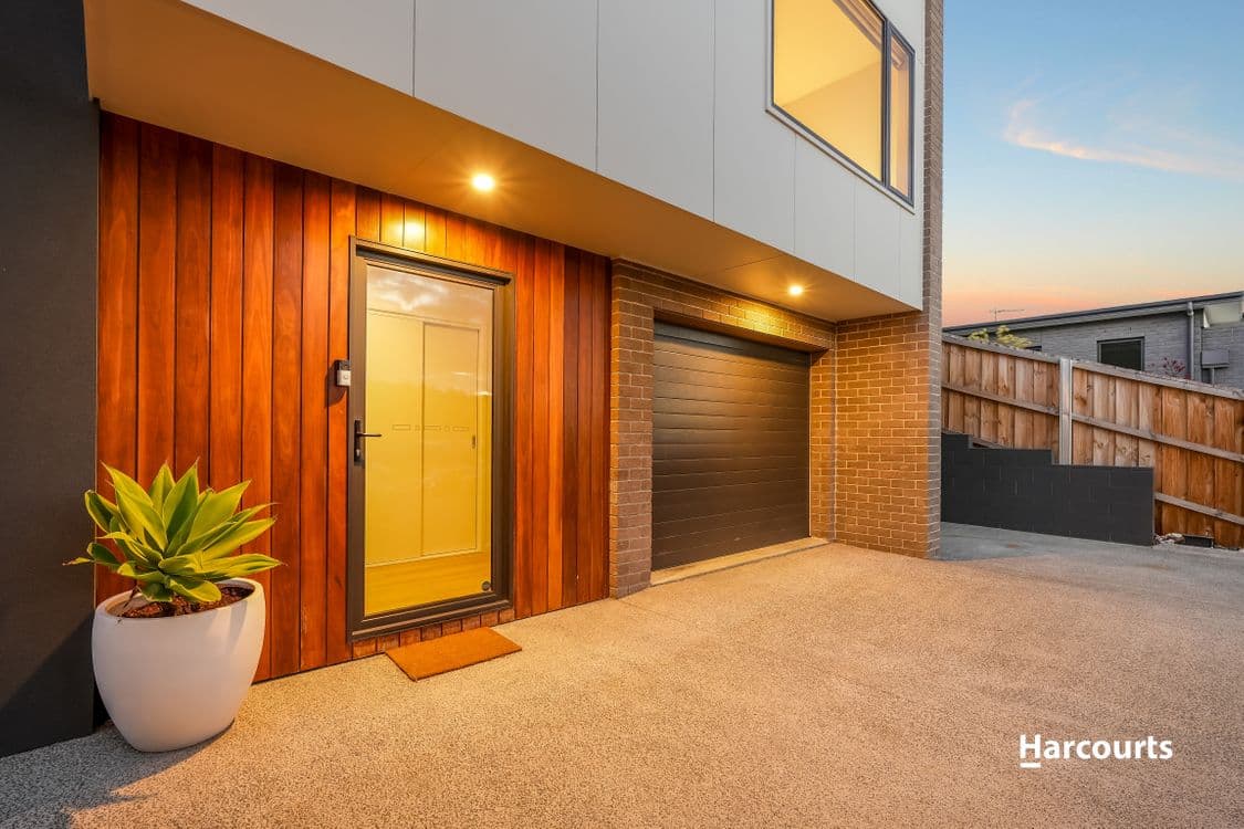 2/12 Danes Avenue, ROKEBY, TAS 7019, Rokeby - Image 1