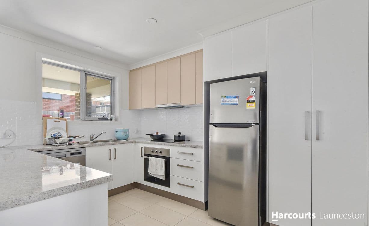 1/24 Hortus Place, NEWNHAM, TAS 7248, Newnham - Thumbnail 3