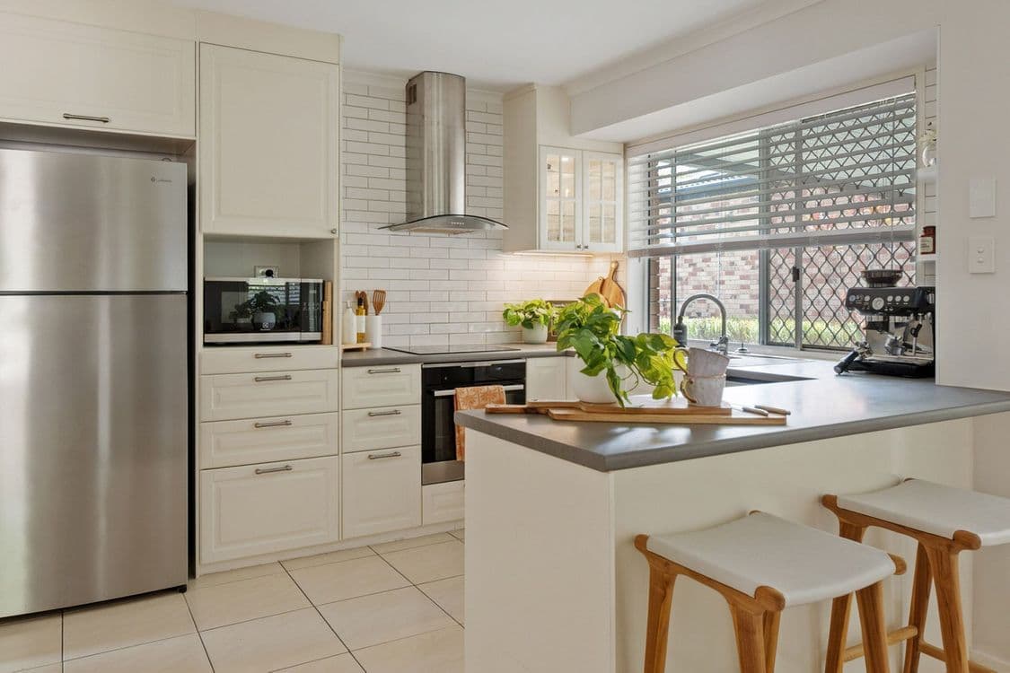 4 Cabot Court, Merrimac, QLD 4226, Merrimac - Thumbnail 2