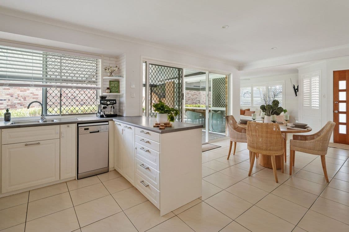 4 Cabot Court, Merrimac, QLD 4226, Merrimac - Thumbnail 6