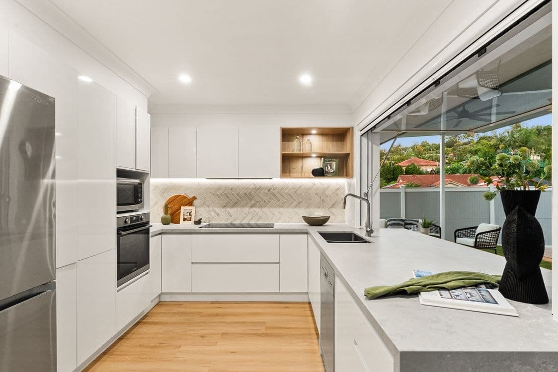 2 Dorchester Court, OXENFORD, QLD 4210, Oxenford - Thumbnail 5