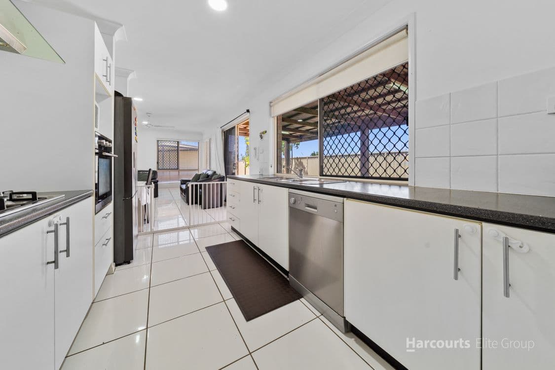 15 Moran Close, EAGLEBY, QLD 4207, Eagleby - Thumbnail 4