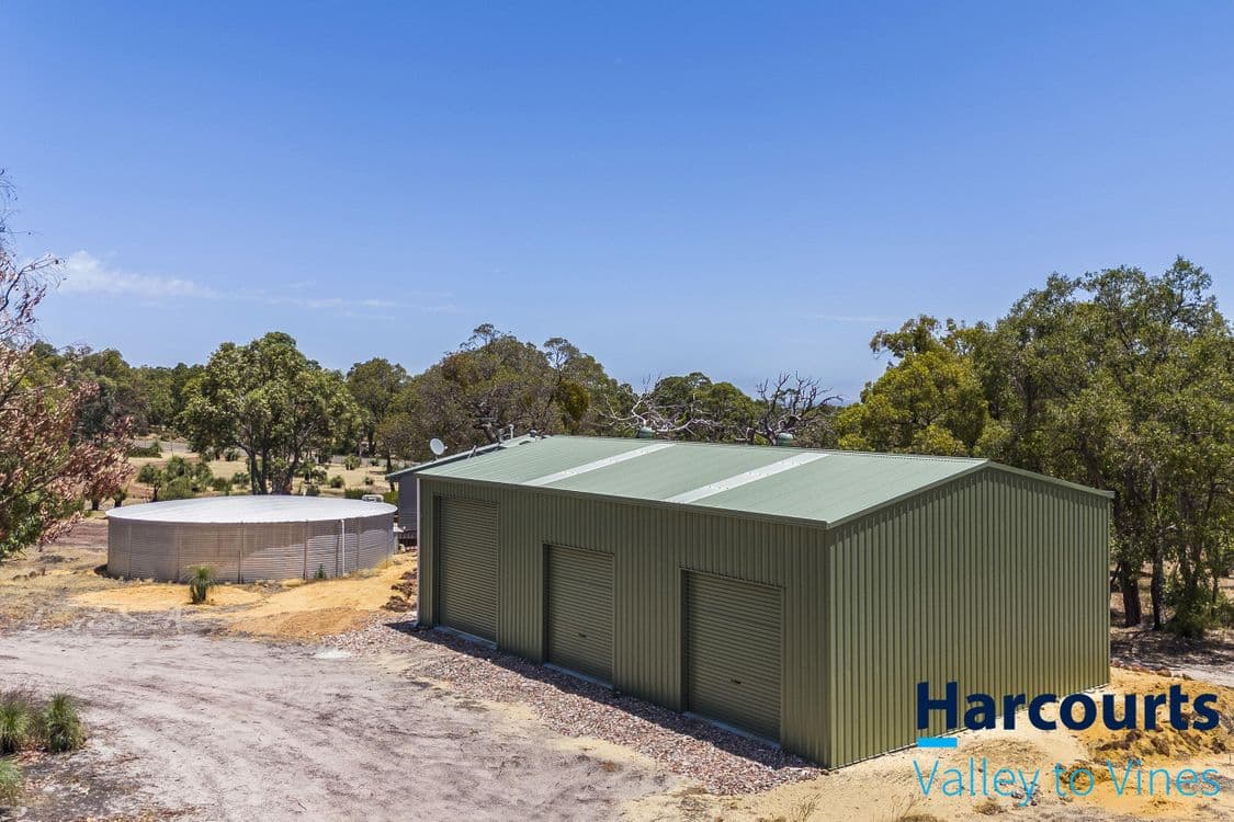 69 Blue Squill Drive, LOWER CHITTERING, WA 6084, Lower Chittering - Thumbnail 6