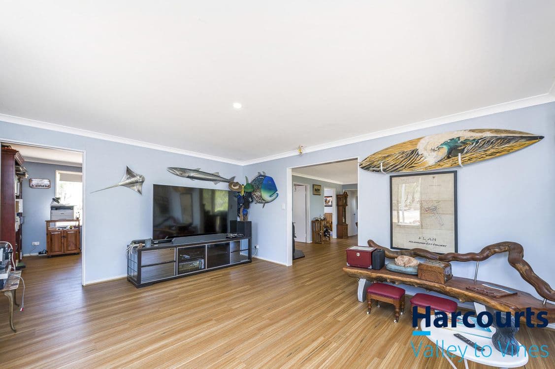 69 Blue Squill Drive, LOWER CHITTERING, WA 6084, Lower Chittering - Thumbnail 8