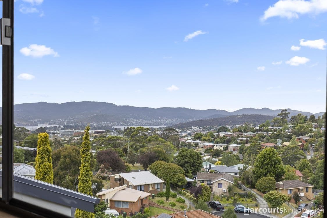 2/18 Wallace Avenue, LENAH VALLEY, TAS 7008, Lenah Valley - Thumbnail 4