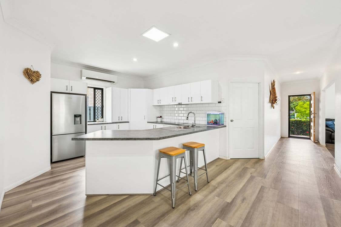 4 Morea Court, Varsity Lakes, QLD 4227, Varsity Lakes - Thumbnail 6