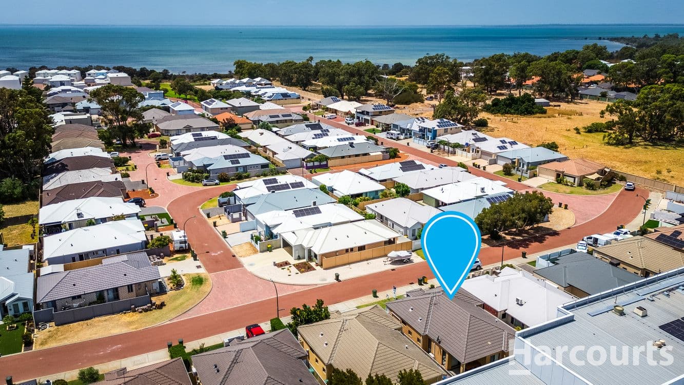 18 Illyarrie Avenue, FALCON, WA 6210, Falcon - Image 1