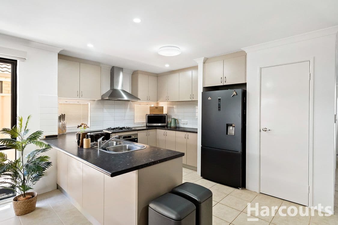 18 Illyarrie Avenue, FALCON, WA 6210, Falcon - Thumbnail 4