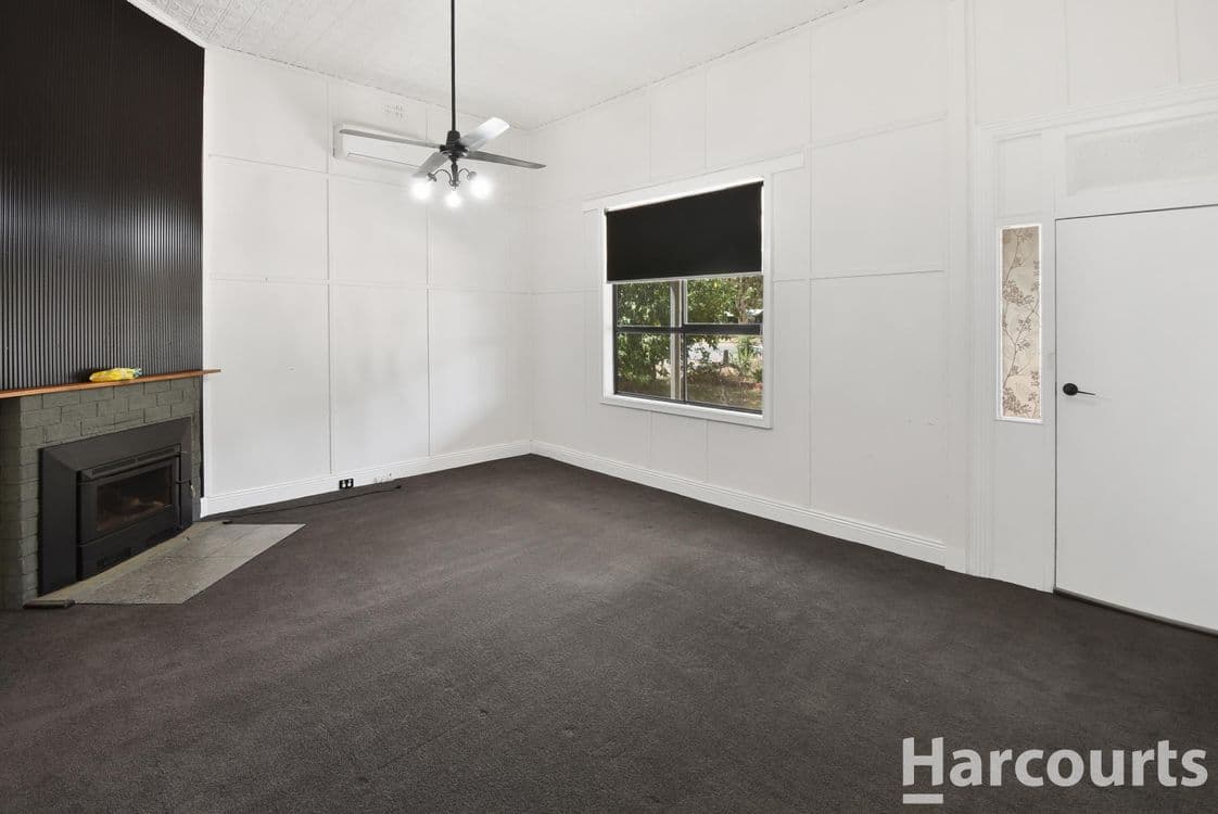 30 Kelsall Street, WARRACKNABEAL, VIC 3393, Warracknabeal - Thumbnail 2