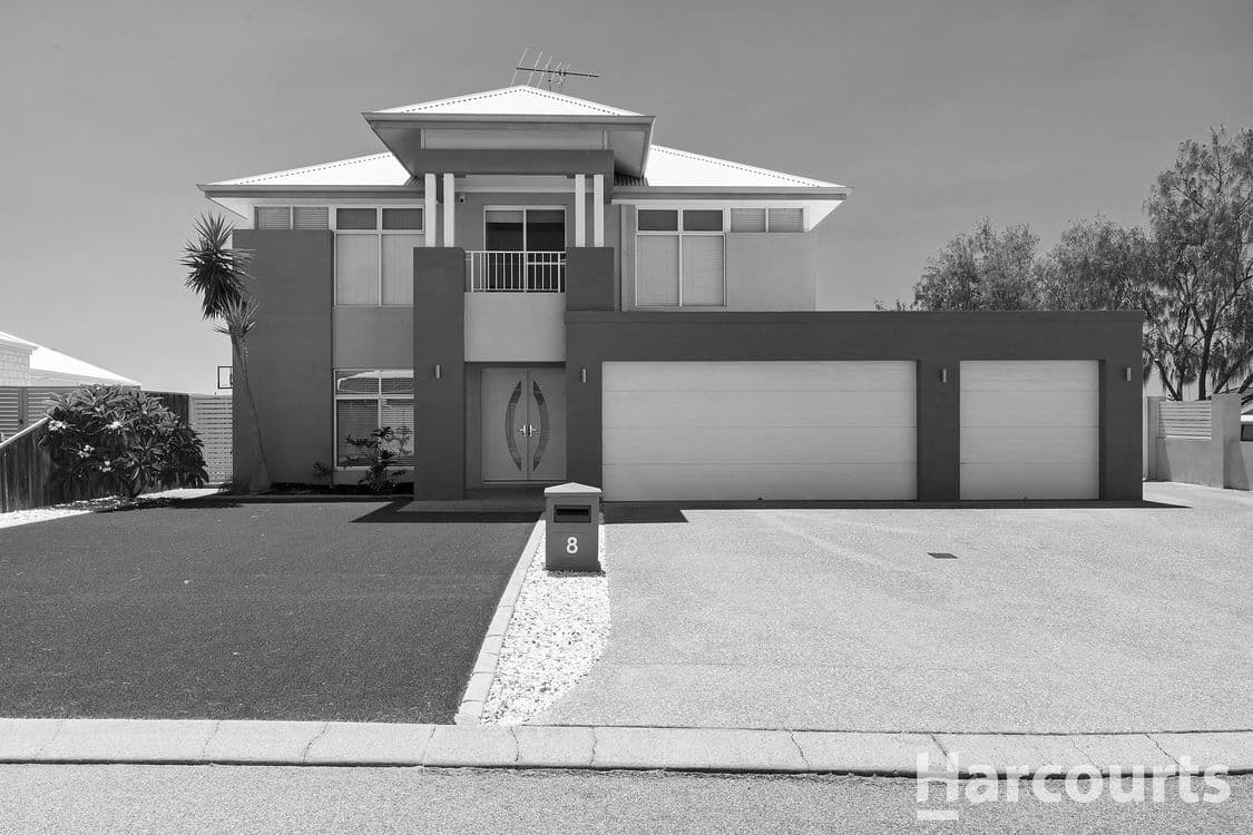 8 Carissa Turn, HALLS HEAD, WA 6210, Halls Head - Image 1