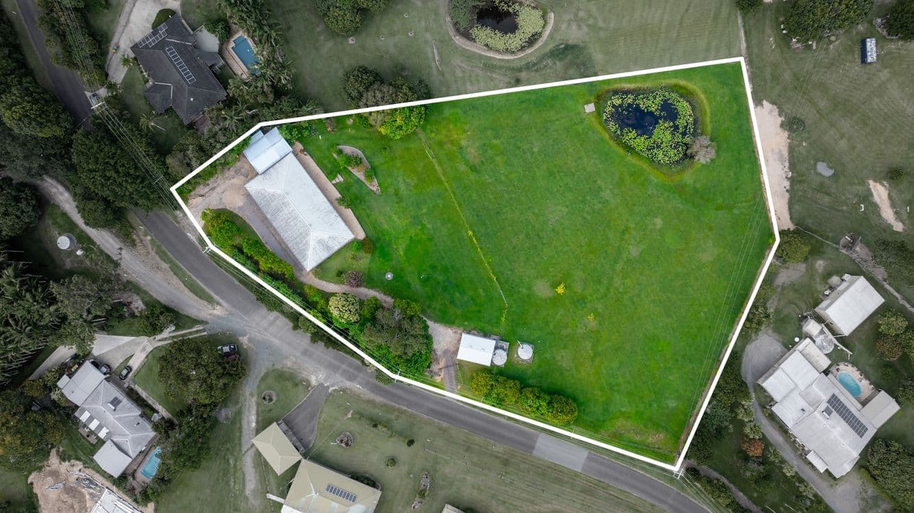 8 Pine Tree Drive, LAKE MACDONALD, QLD 4563, Lake Macdonald - Thumbnail 8