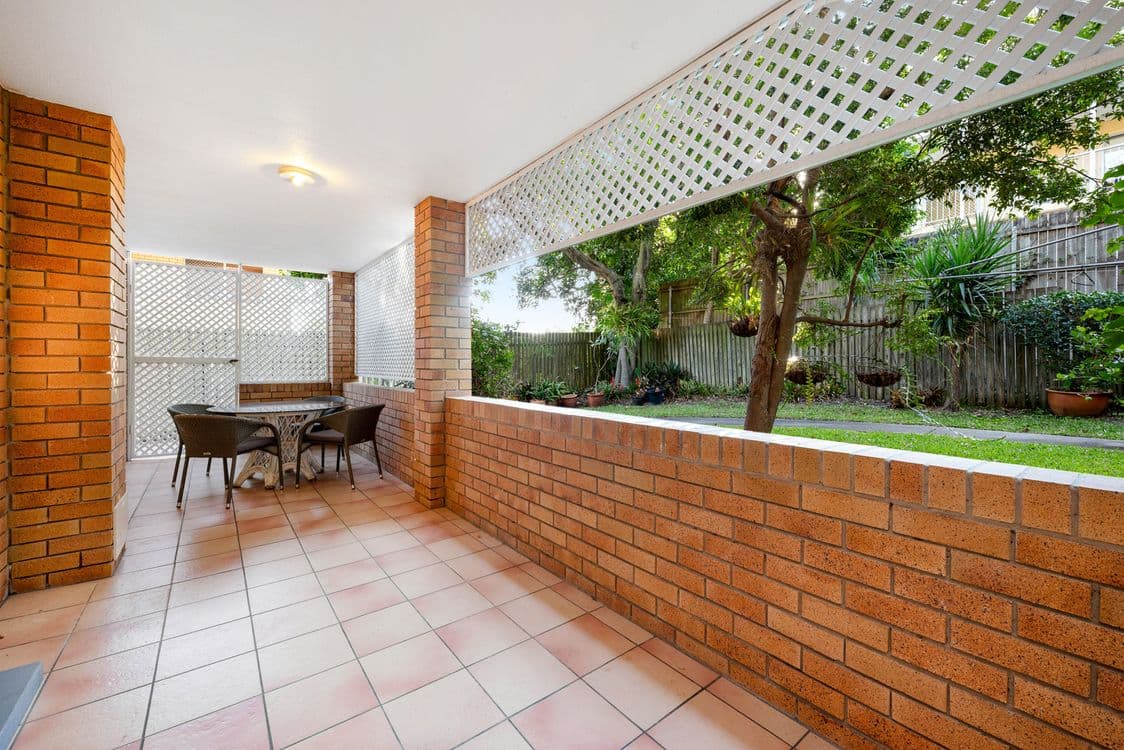 2/16 Dickenson Street, CARINA, QLD 4152, Carina - Thumbnail 3