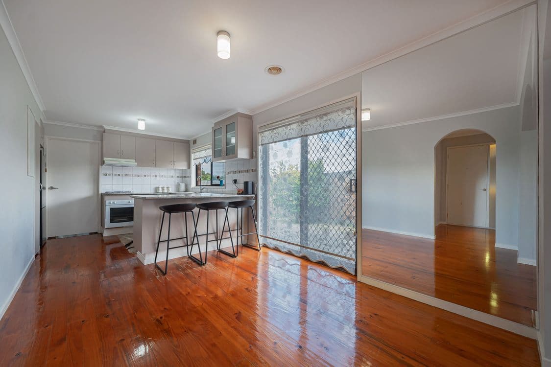 4 Galvin Court, MEADOW HEIGHTS, VIC 3048, Meadow Heights - Thumbnail 4