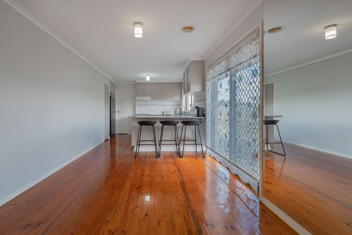 4 Galvin Court, MEADOW HEIGHTS, VIC 3048, Meadow Heights - Thumbnail 5