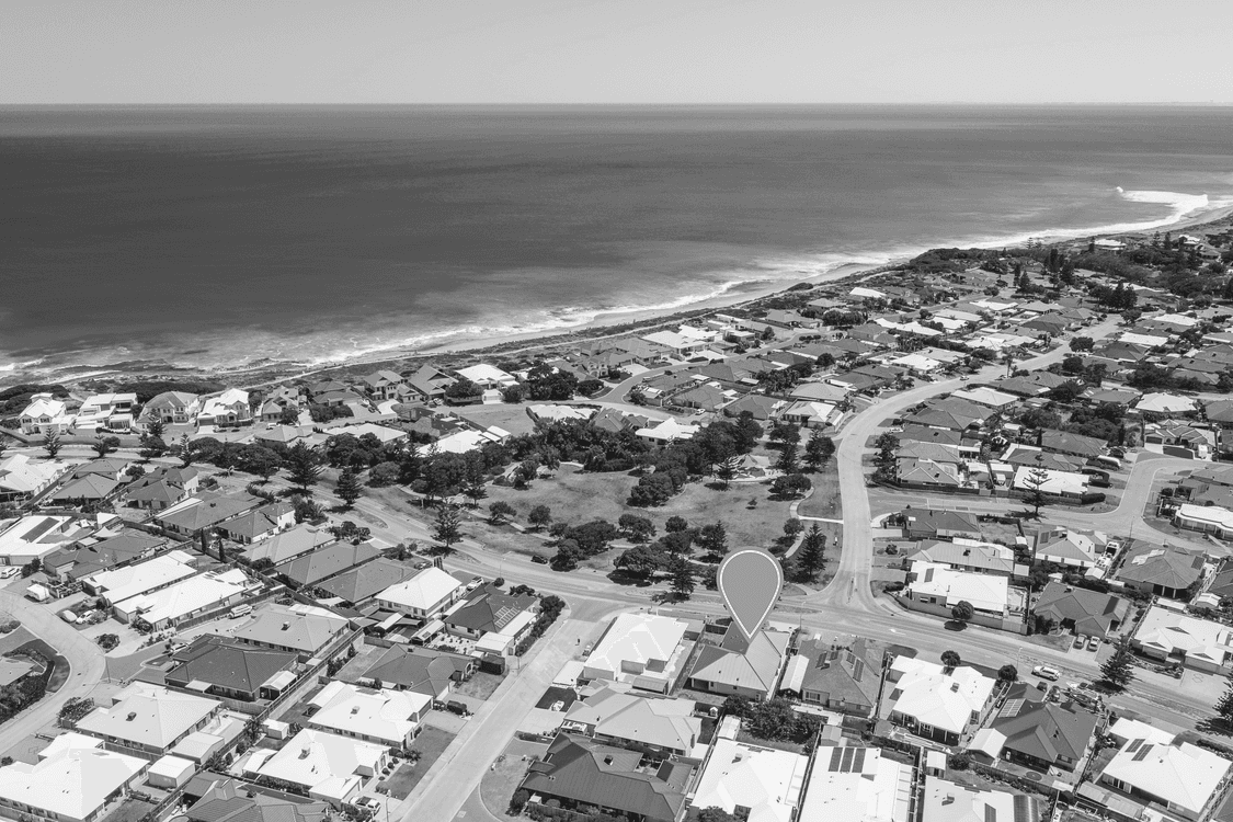 26 Boardwalk Boulevard, HALLS HEAD, WA 6210, Halls Head - Image 1