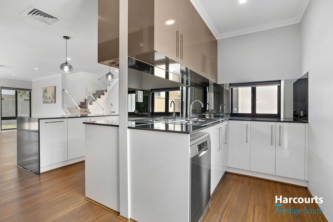 6 Portes Road, SOUTHERN RIVER, WA 6110, Southern River - Thumbnail 4