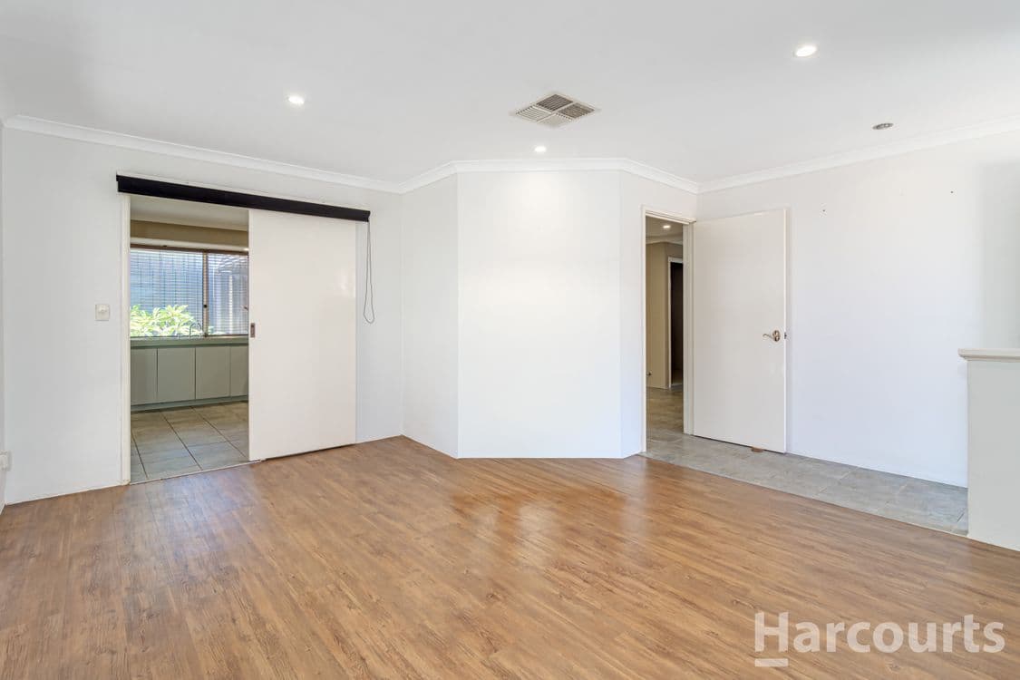 3B Emila Close, CURRAMBINE, WA 6028, Currambine - Thumbnail 2