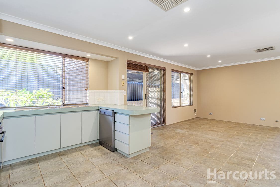 3B Emila Close, CURRAMBINE, WA 6028, Currambine - Thumbnail 4