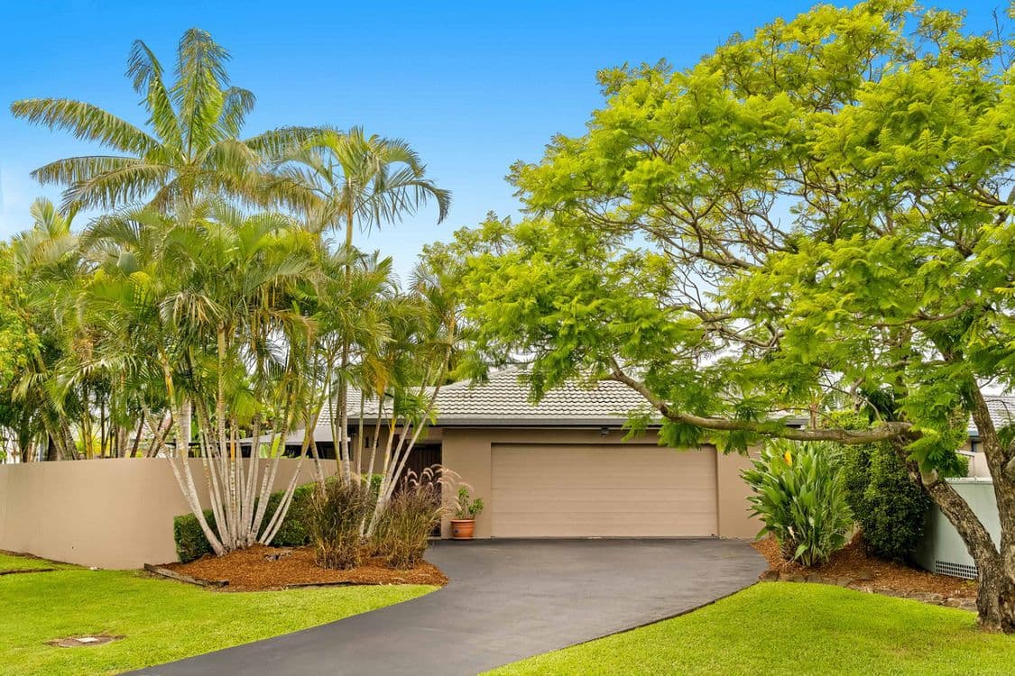 18 Balmoral Avenue, Sorrento, QLD 4217, Bundall - Thumbnail 2
