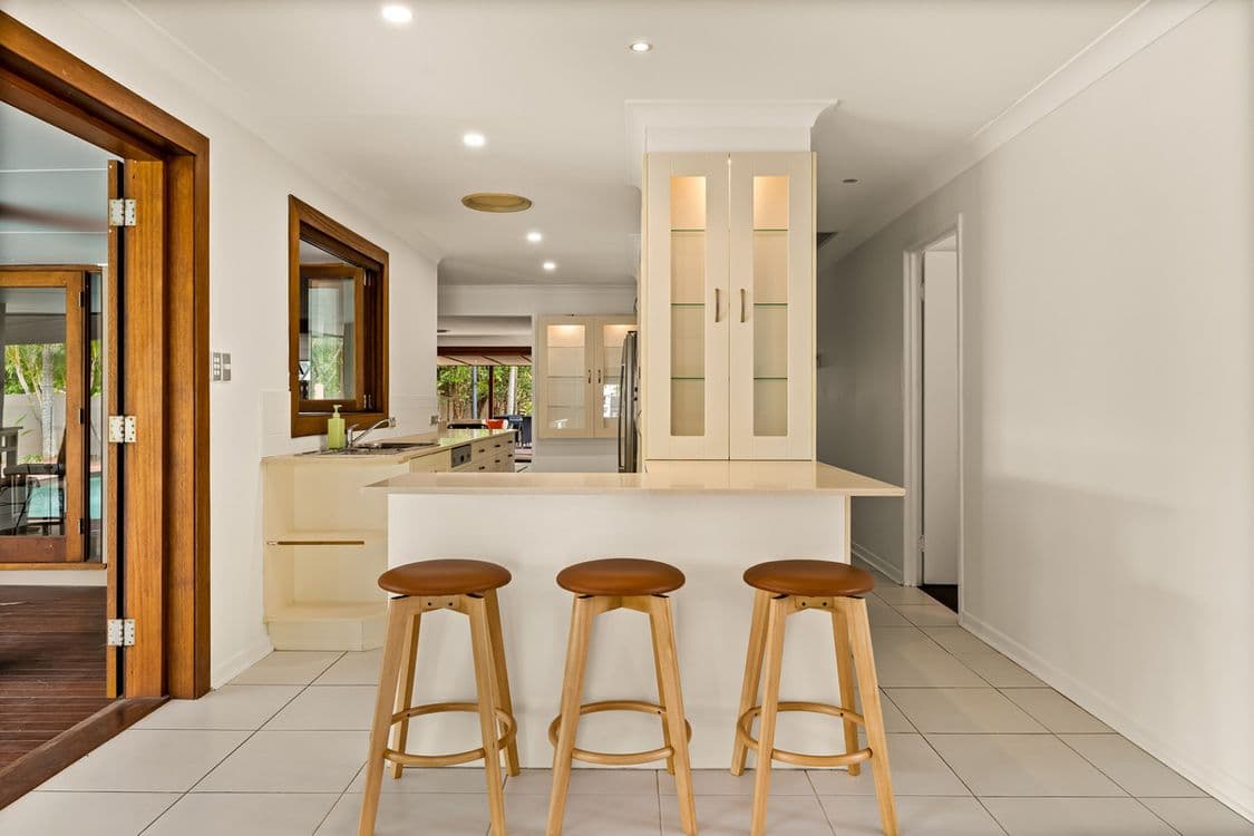 18 Balmoral Avenue, Sorrento, QLD 4217, Bundall - Thumbnail 5