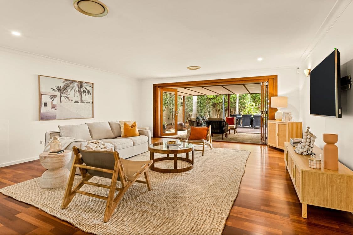 18 Balmoral Avenue, Sorrento, QLD 4217, Bundall - Thumbnail 8