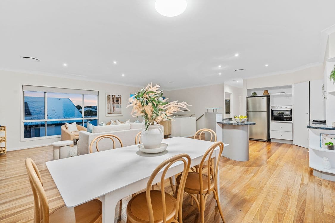 8 Lahey Close, WYNNUM, QLD 4178, Wynnum - Thumbnail 4