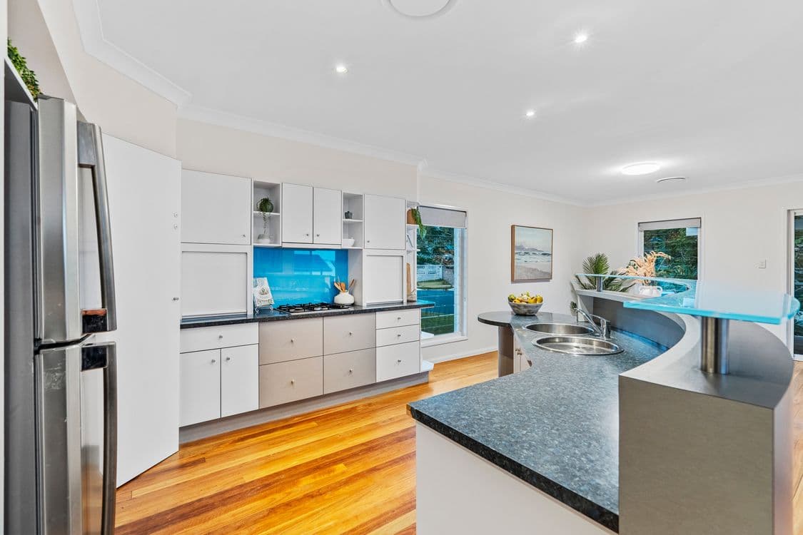 8 Lahey Close, WYNNUM, QLD 4178, Wynnum - Thumbnail 6