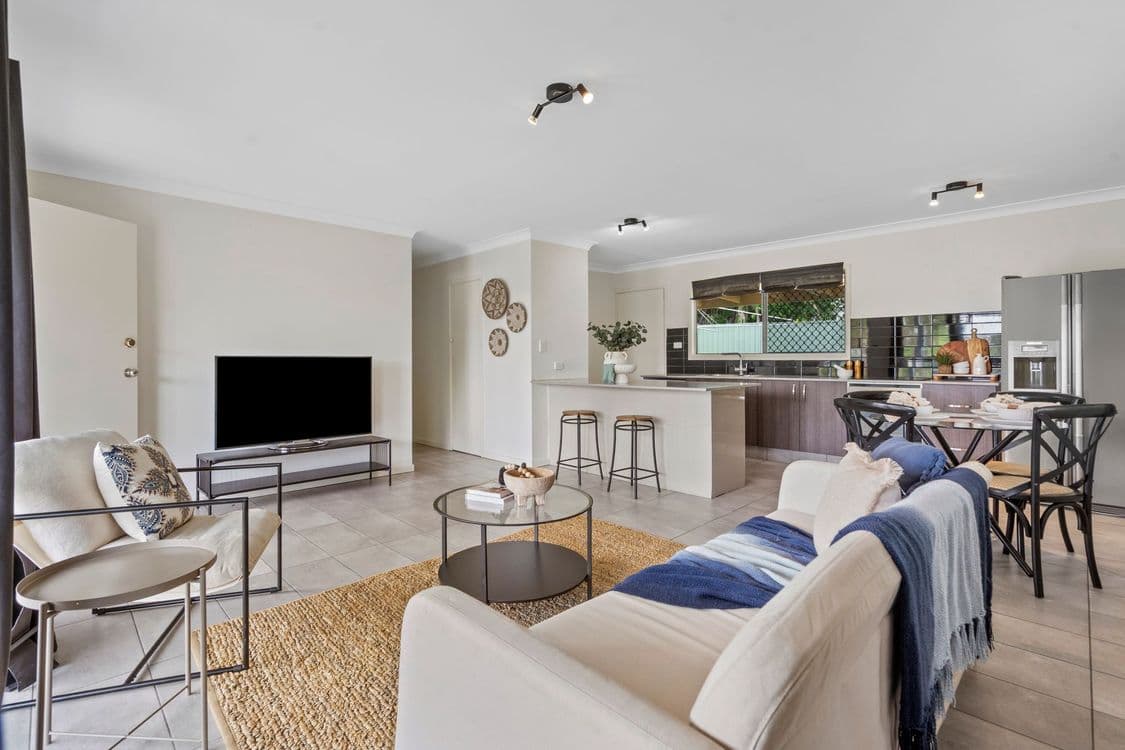 18 Skyline Drive, KINGSTON, QLD 4114, Kingston - Thumbnail 3