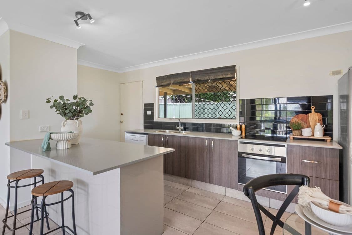 18 Skyline Drive, KINGSTON, QLD 4114, Kingston - Thumbnail 8