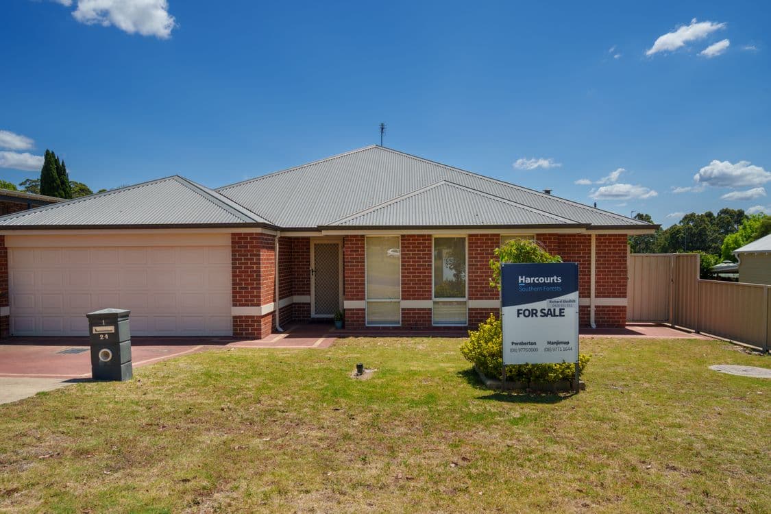 24 Wheatley Street, MANJIMUP, WA 6258, Manjimup - Thumbnail 2