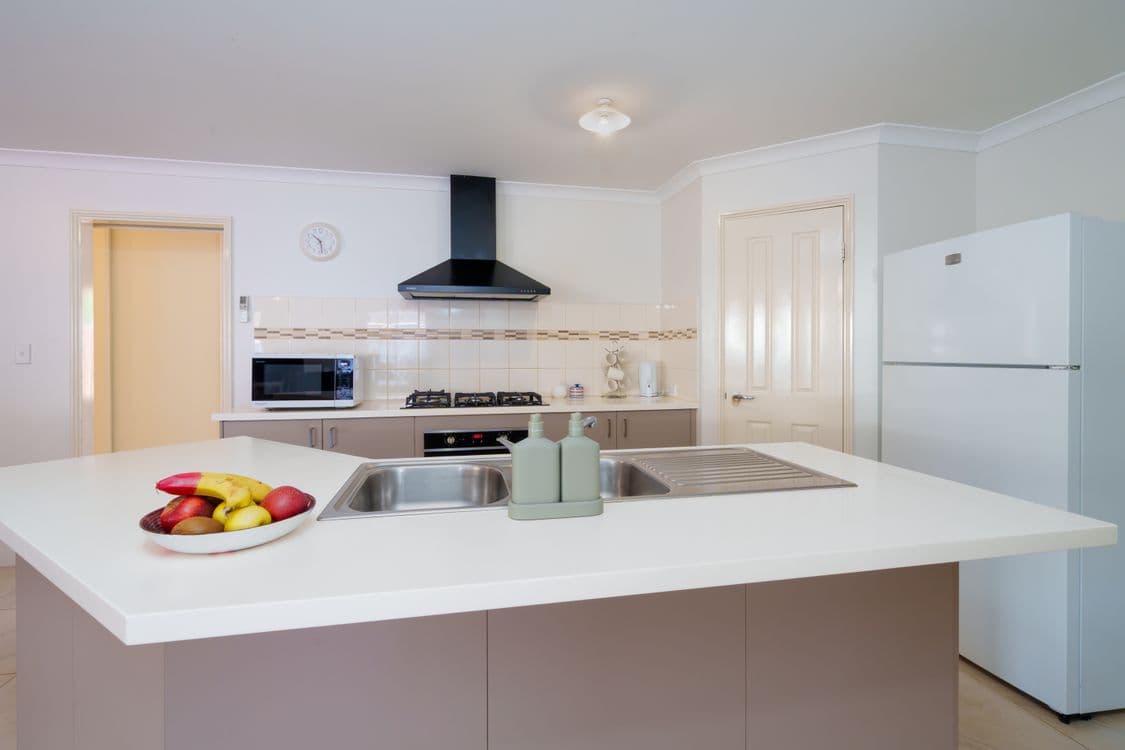 24 Wheatley Street, MANJIMUP, WA 6258, Manjimup - Thumbnail 4