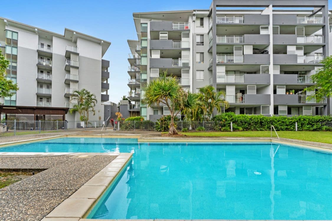 4504/12-14 Executive Drive, Burleigh Waters, QLD 4220, Burleigh Waters - Thumbnail 2